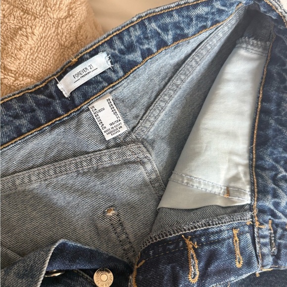 Forever 21 Light Blue Denim Shorts - Picture 3 of 3